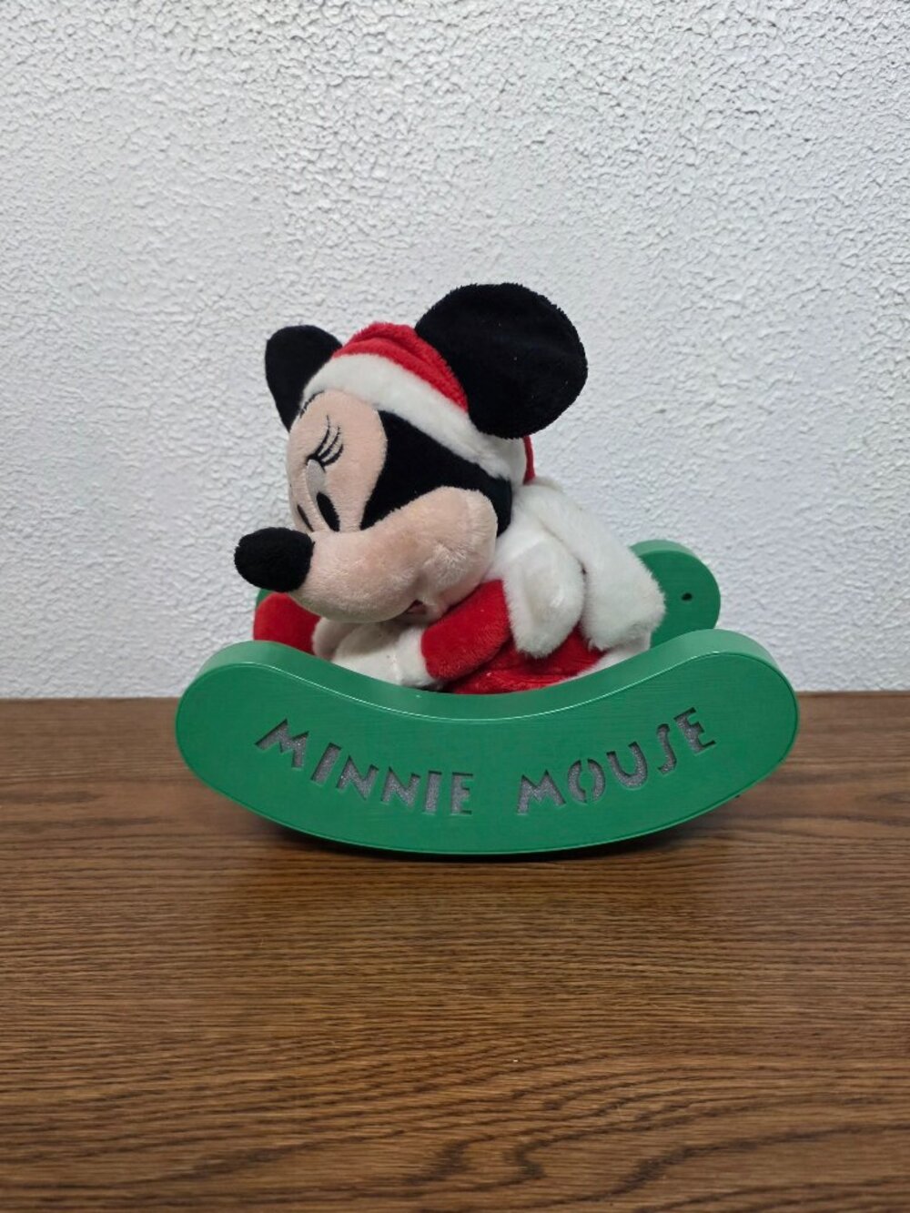 Seasonal Decor Disney Minnie Mouse Animated Christmas Singing, Motion & Lights